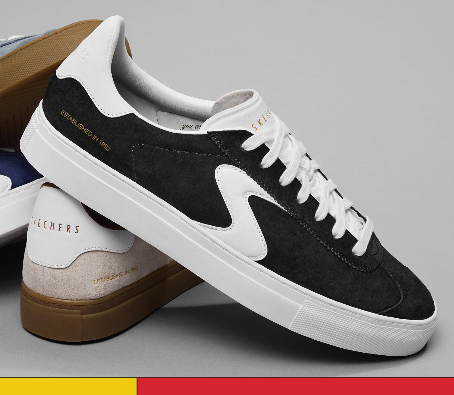 black tennis shoe